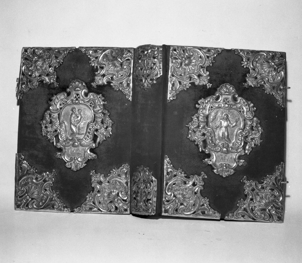 coperta di libro liturgico - bottega toscana (sec. XVIII)