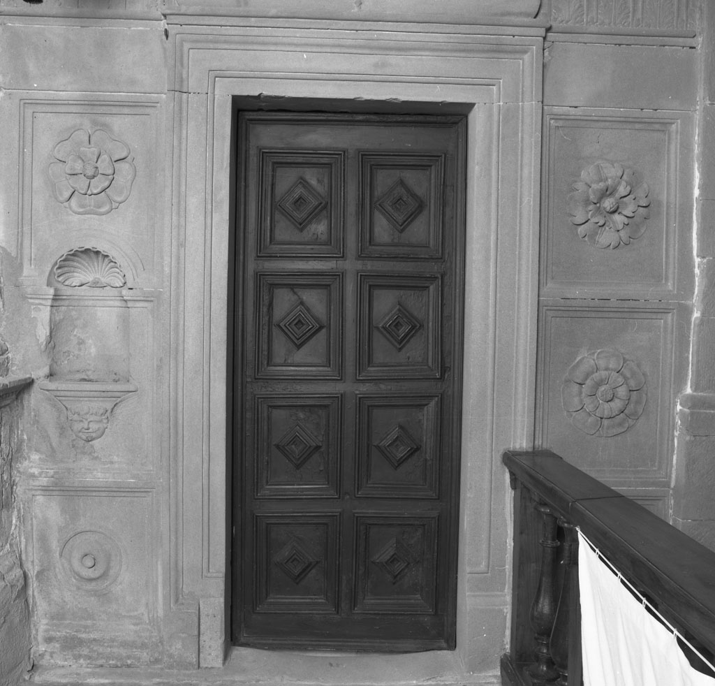 porta, serie - manifattura umbra (sec. XVI)