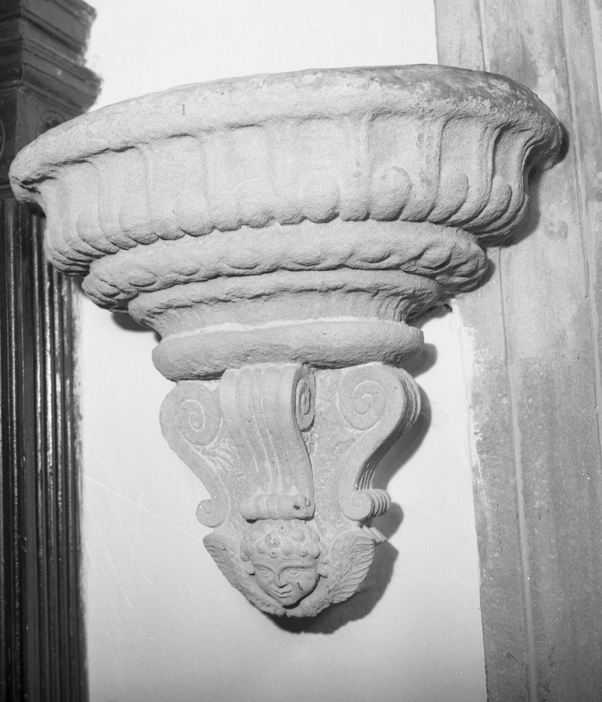 acquasantiera - manifattura toscana (fine/inizio secc. XVI/ XVII)