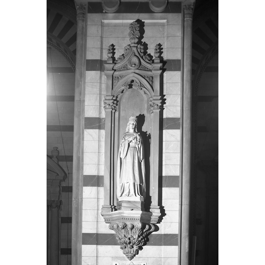 Santa Elisabetta d'Ungheria (statua) di Duprè Amalia (sec. XIX)