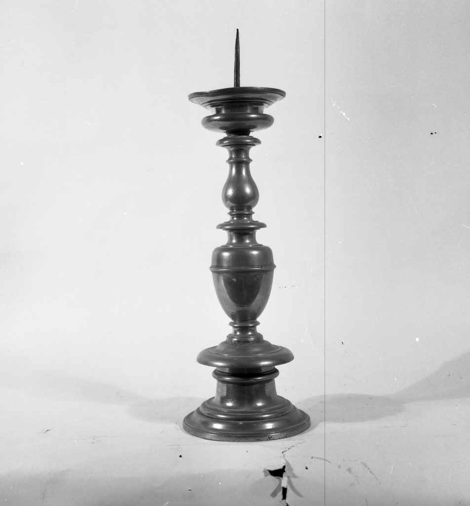 candeliere, coppia - bottega toscana (sec. XVII)