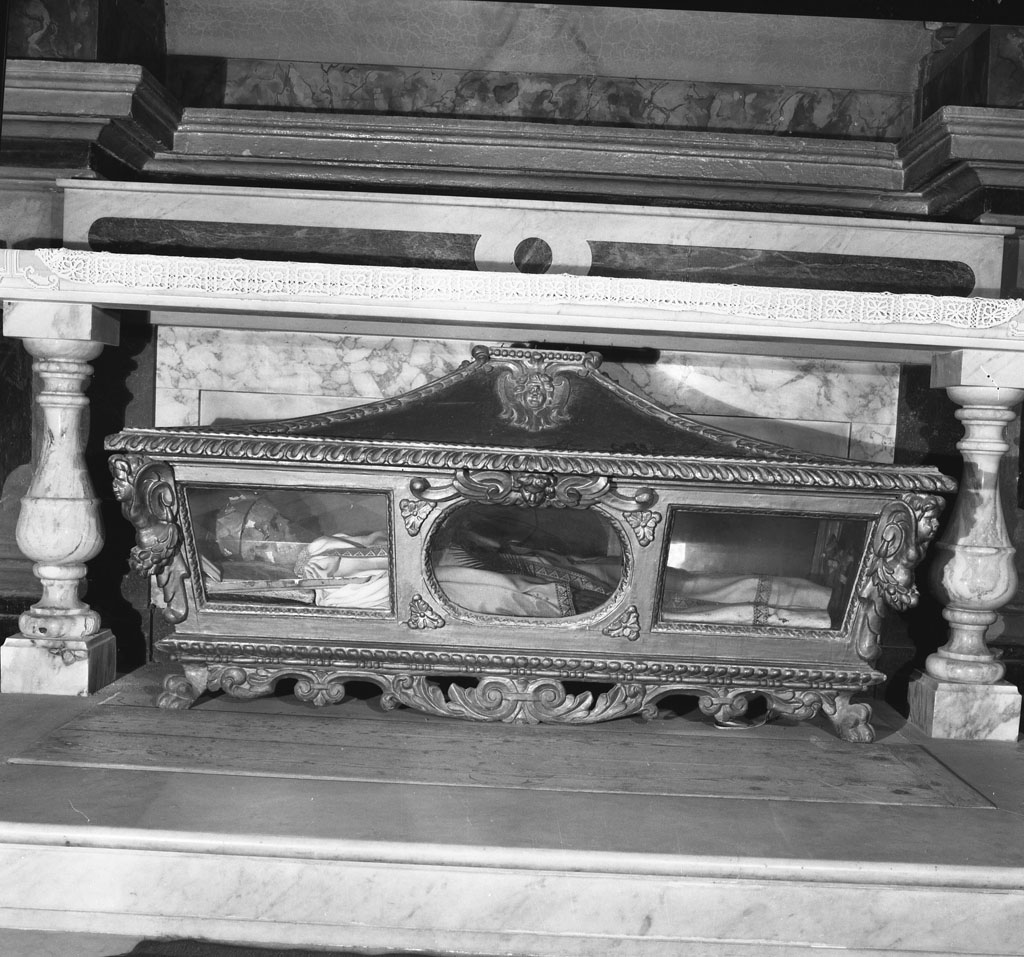 reliquiario a teca - a urna - bottega toscana (fine/inizio secc. XVI/ XVII)