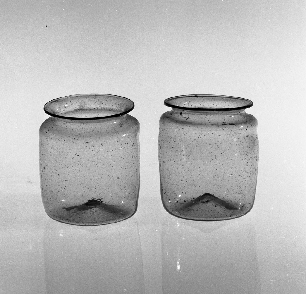 vasetto, serie - bottega toscana (secc. XVII/ XVIII)