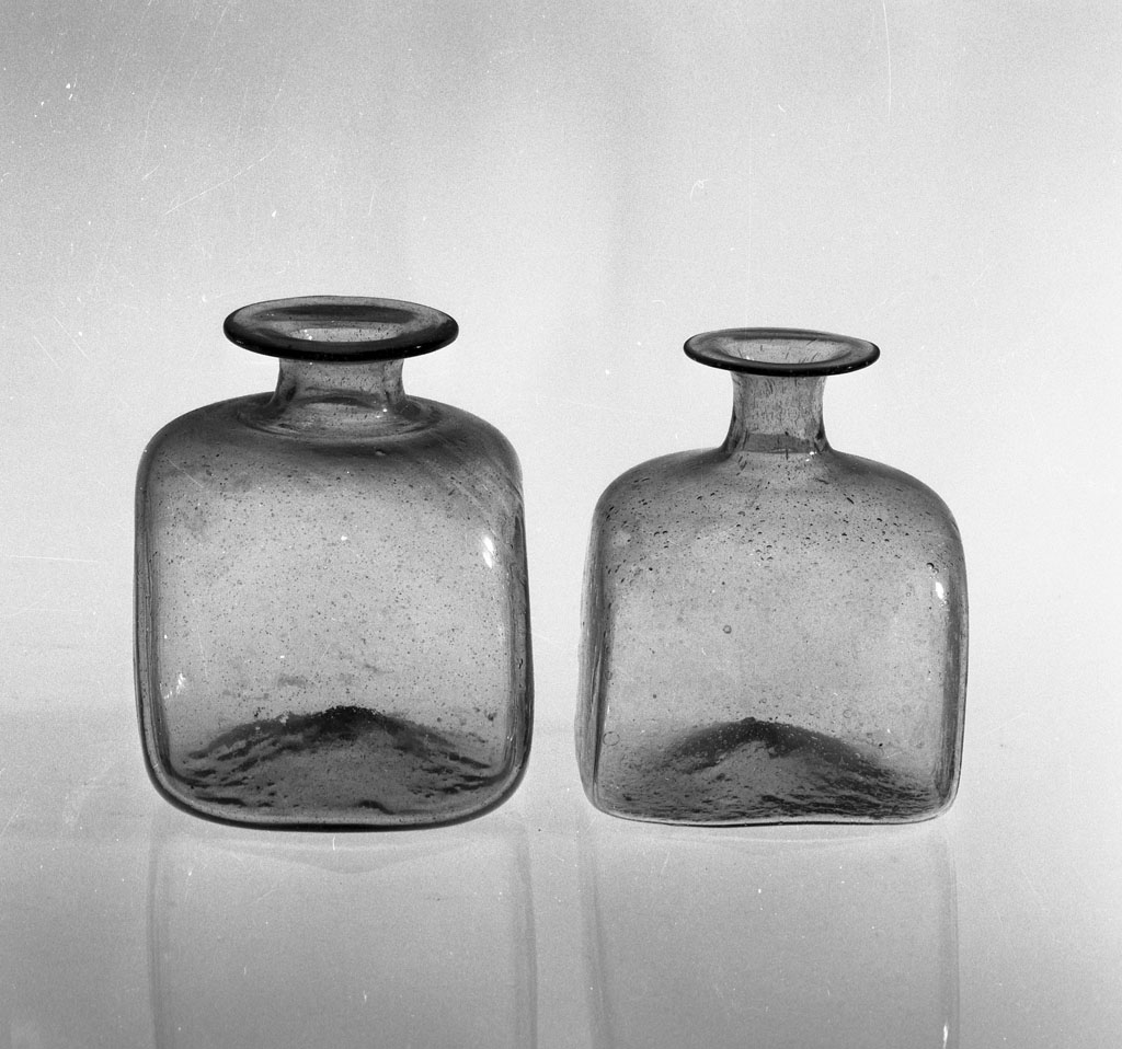 bottiglietta - bottega italiana (secc. XVII/ XVIII)