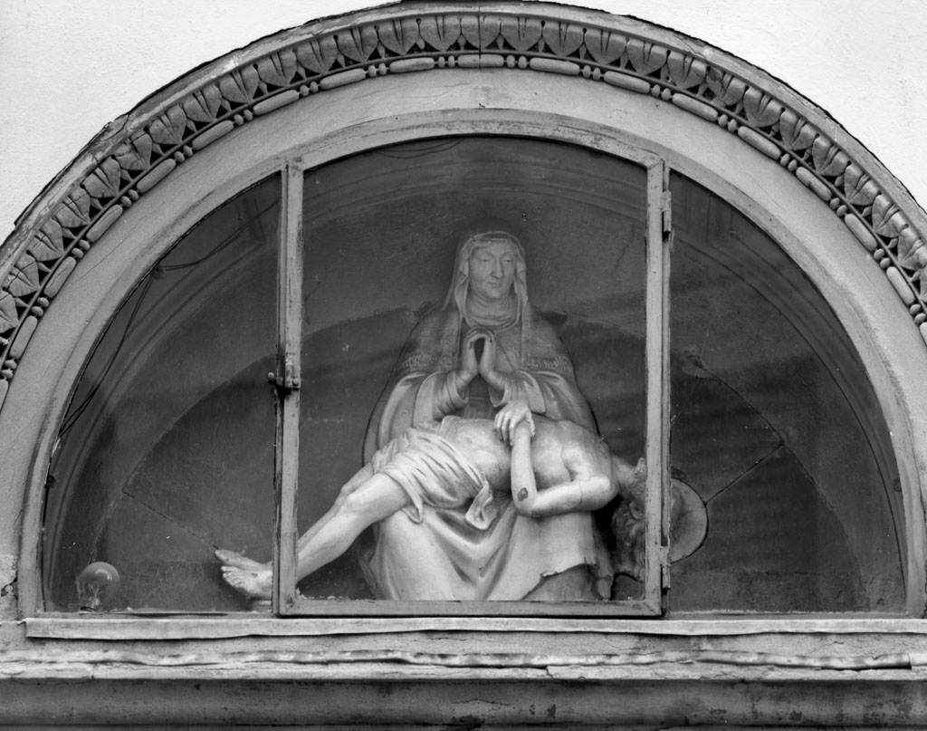 Pietà (scultura) di Della Robbia Andrea (bottega) (primo quarto sec. XVI)