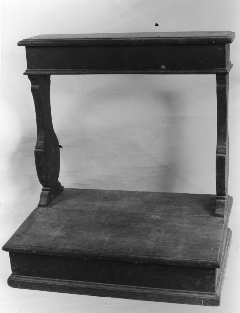 inginocchiatoio - bottega toscana (primo quarto sec. XIX)