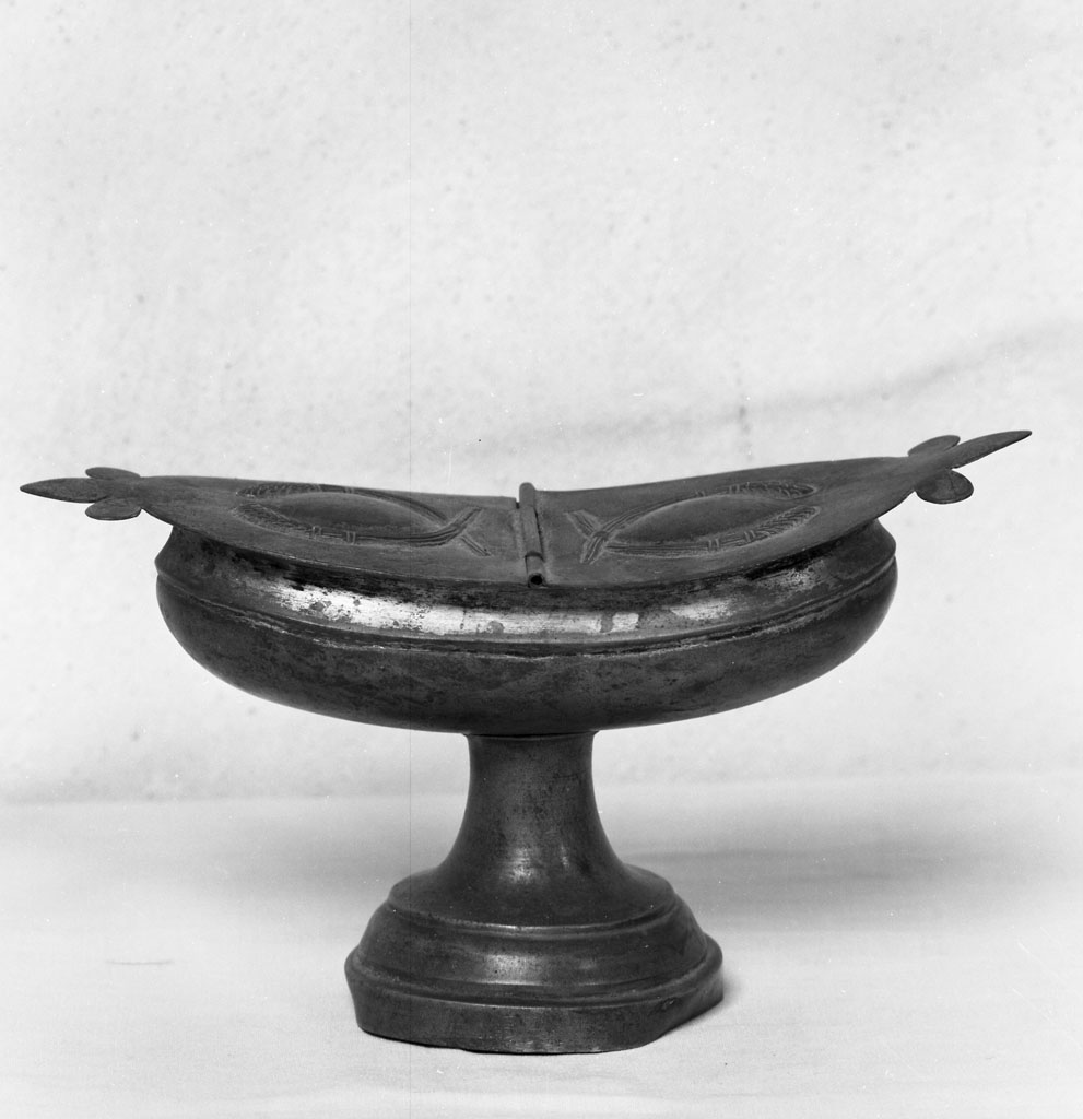 navicella portaincenso - bottega italiana (prima metà sec. XIX)