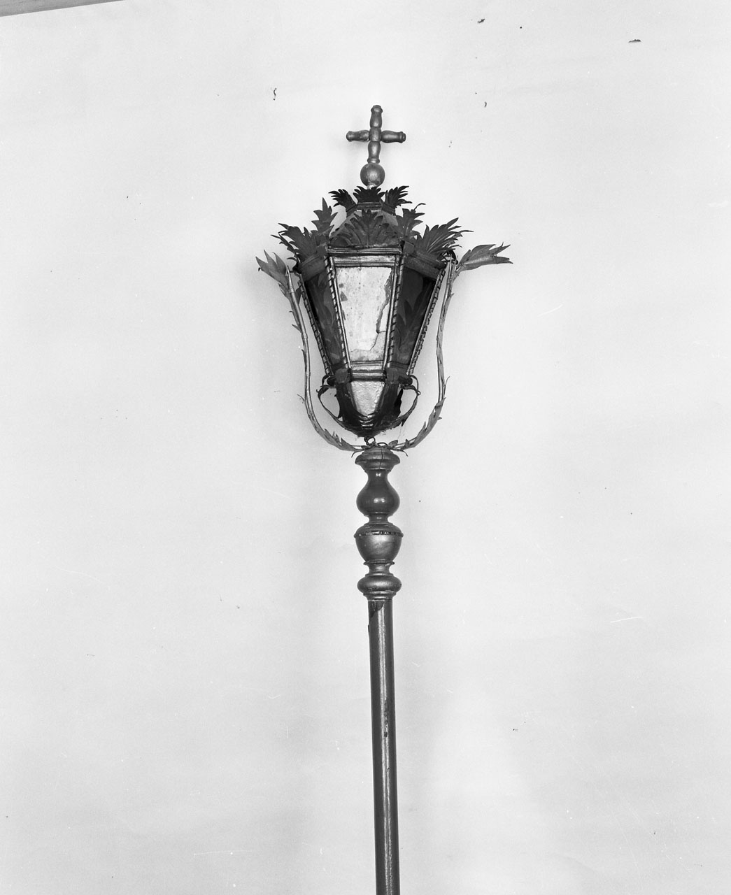 lanterna processionale, serie - bottega toscana (prima metà sec. XIX)