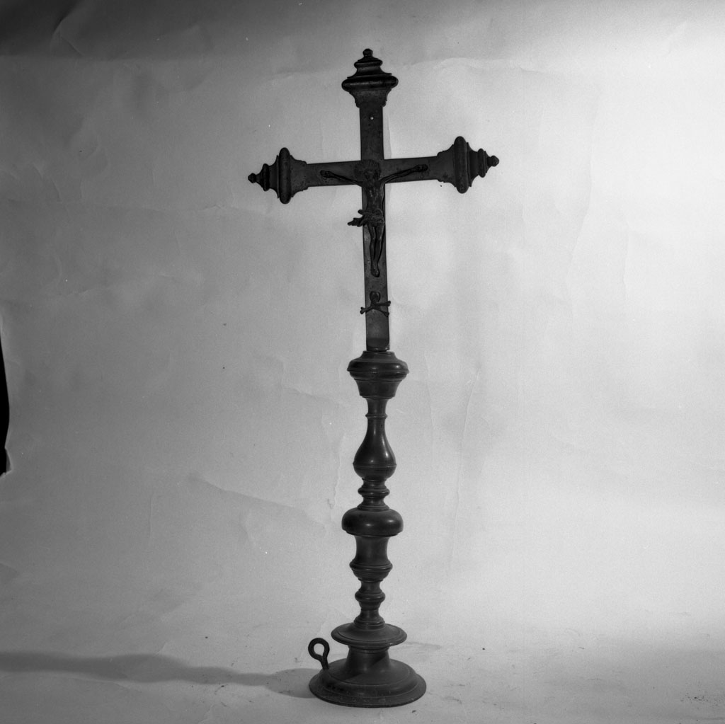 croce processionale - bottega toscana (inizio sec. XVIII)