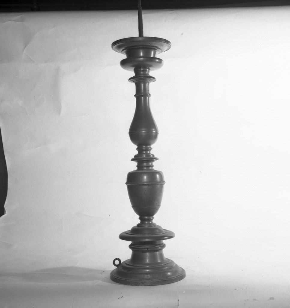 candeliere, serie - bottega toscana (seconda metà sec. XVII)