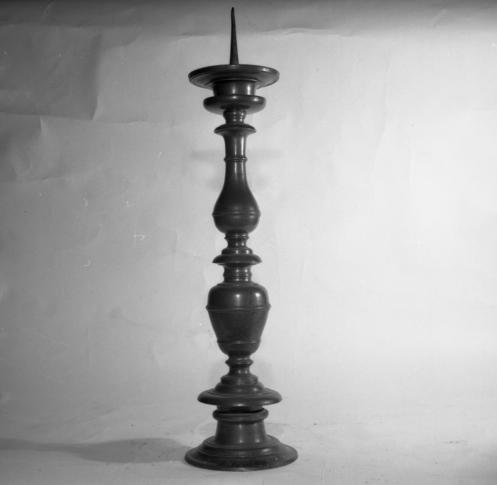 candeliere, serie - bottega toscana (fine sec. XVII)