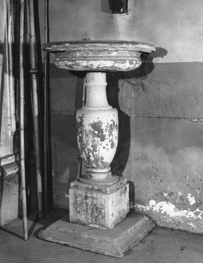 acquasantiera - a fusto - bottega toscana (inizio sec. XVII)