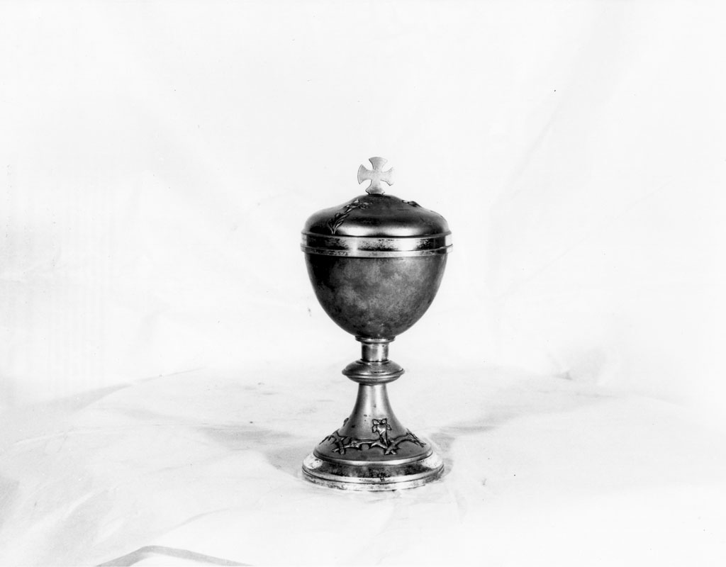 pisside - bottega toscana (primo quarto sec. XX)