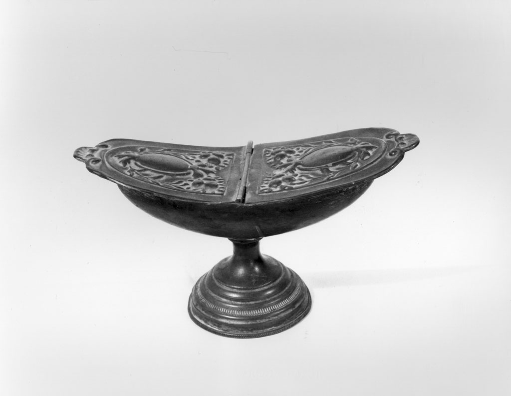 navicella portaincenso - bottega aretina (fine/inizio secc. XVIII/ XIX)