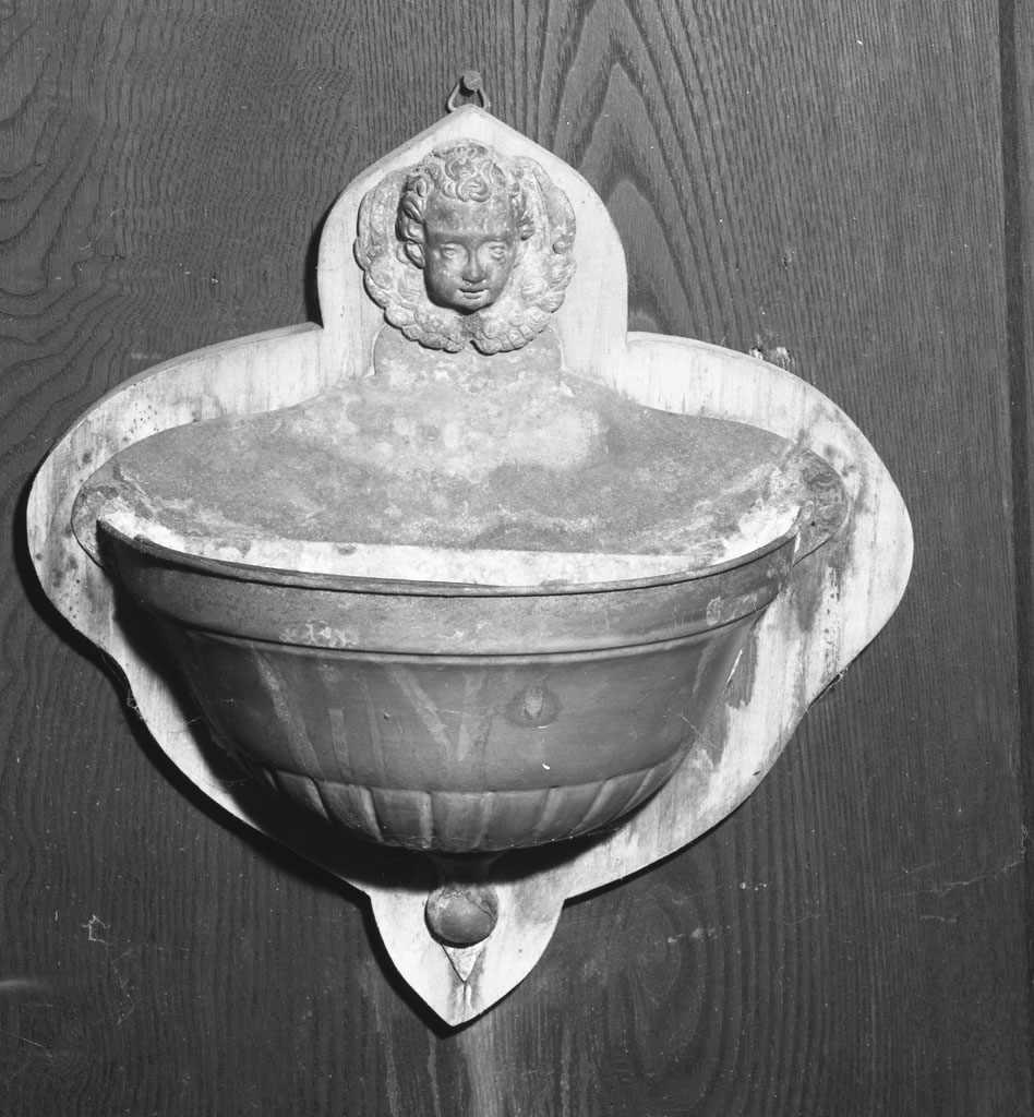 acquasantiera, opera isolata - manifattura toscana (prima metà sec. XVIII)