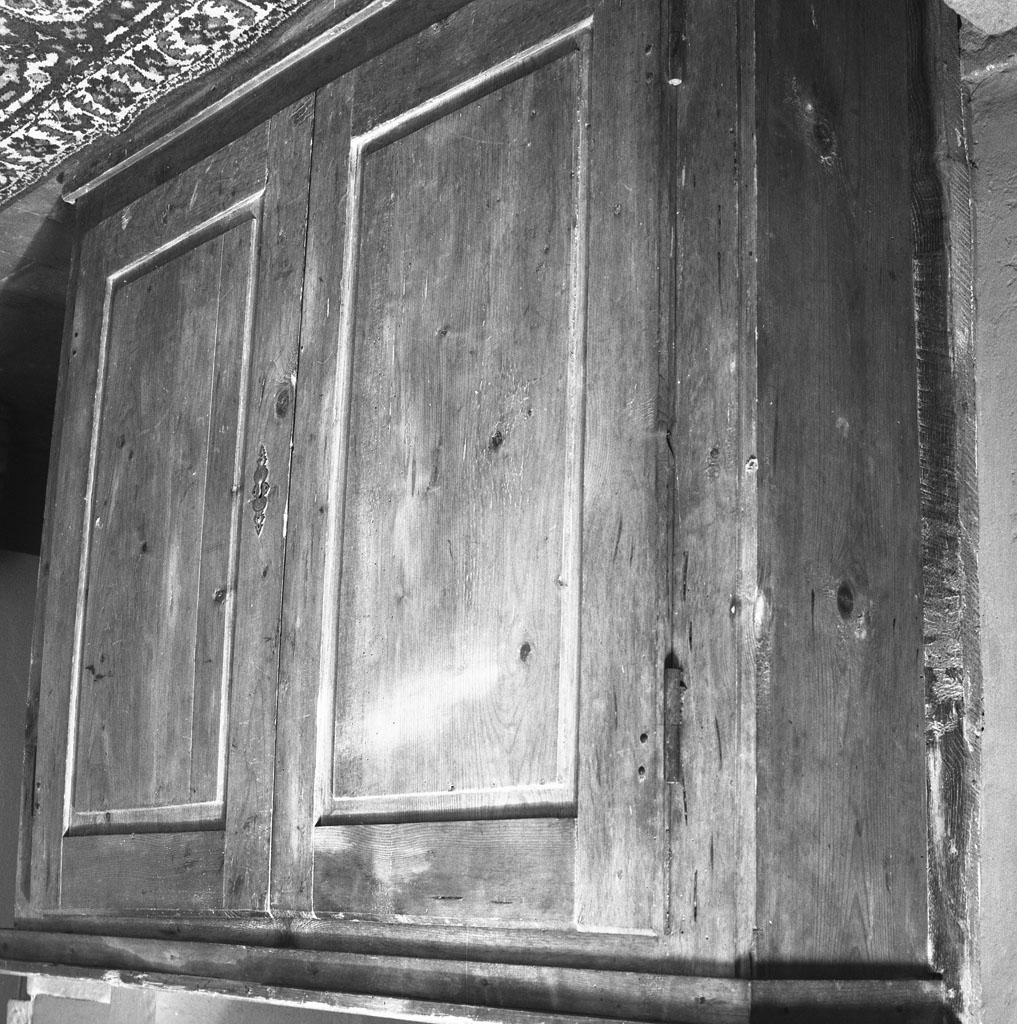 mobile da sacrestia - manifattura Italia centrale (sec. XIX)