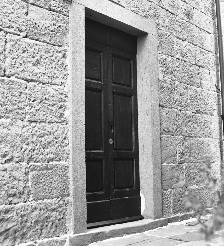 portone - manifattura aretina (sec. XIX)