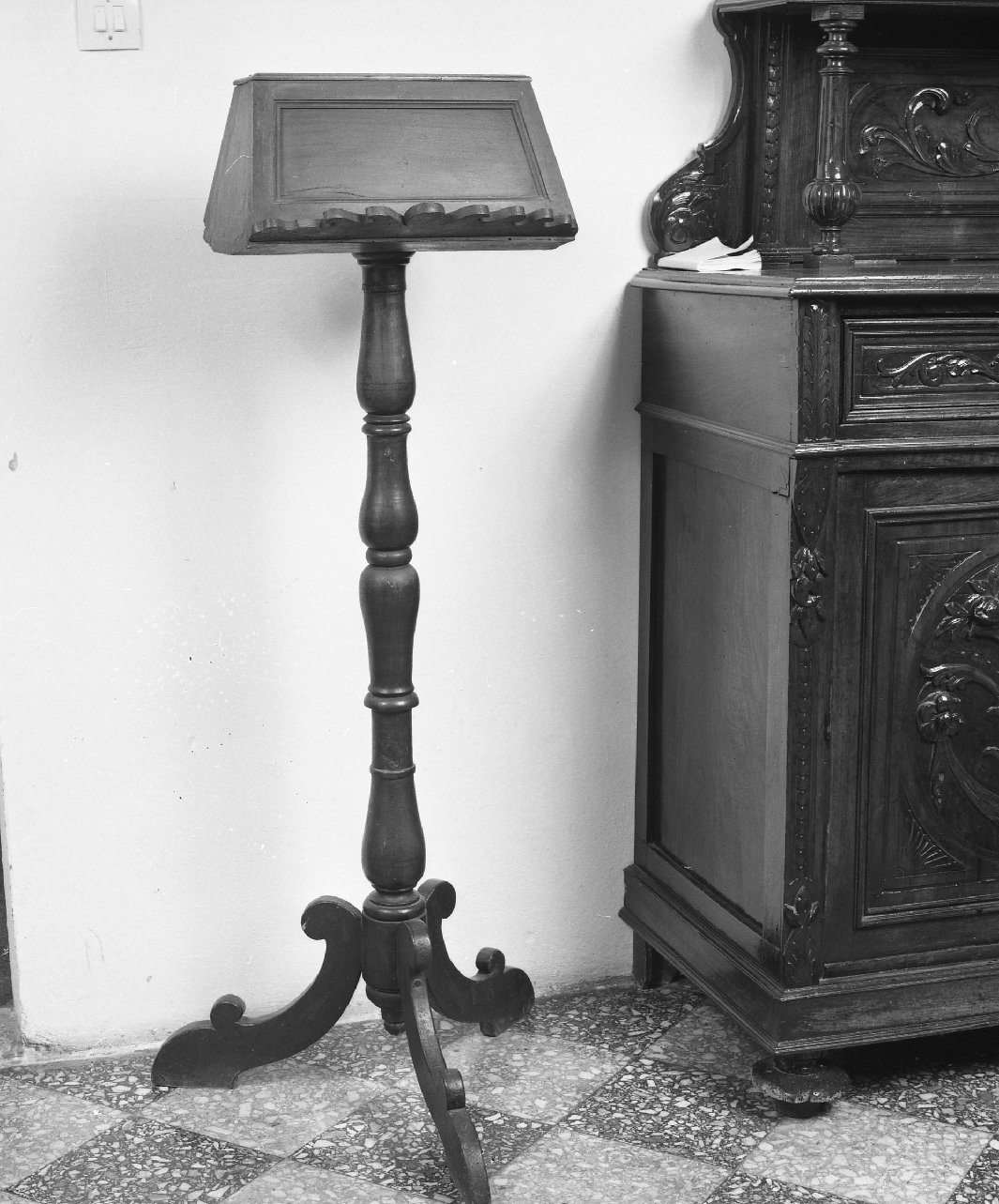 leggio a piede - bottega toscana (sec. XVIII)