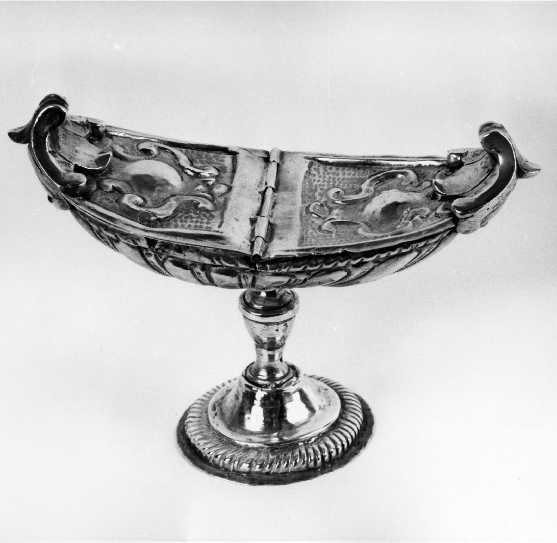 navicella portaincenso - a doppia valva - bottega toscana (seconda metà sec. XVIII)