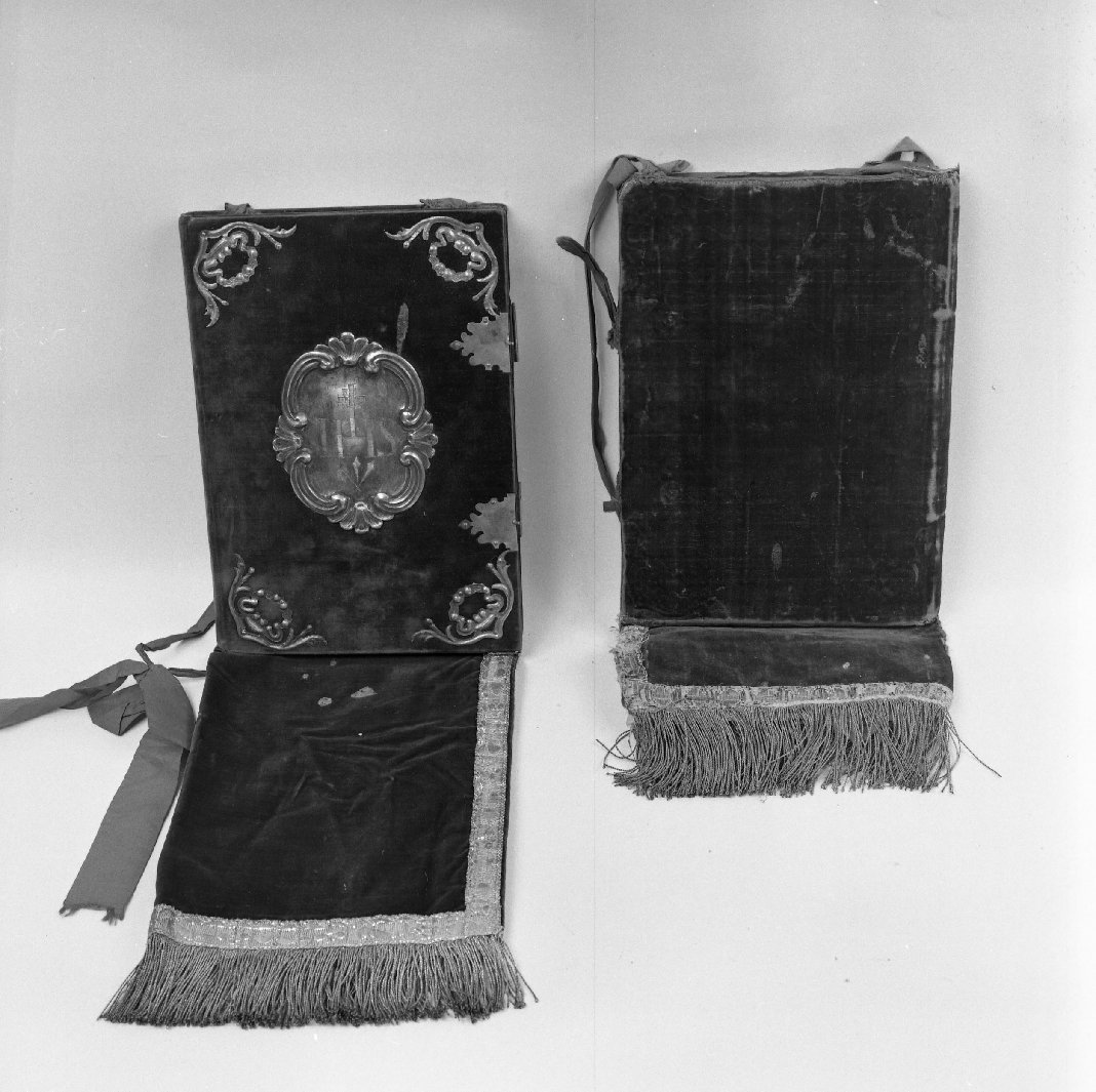 coperta di libro, serie - bottega toscana (sec. XIX)