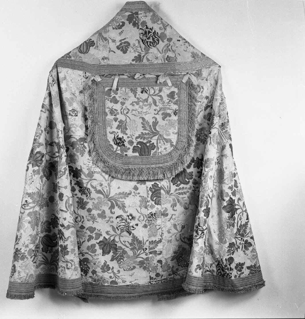 piviale - manifattura italiana (sec. XVIII)