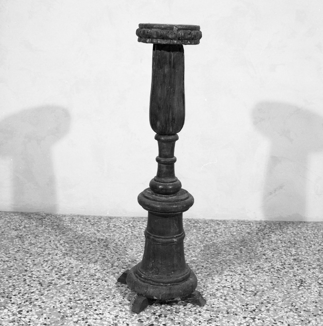 candelabro, serie - bottega cortonese (sec. XVIII)