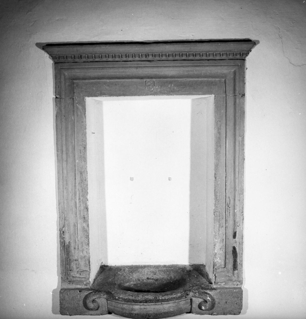 lavabo da sacrestia - bottega aretina (sec. XVII)