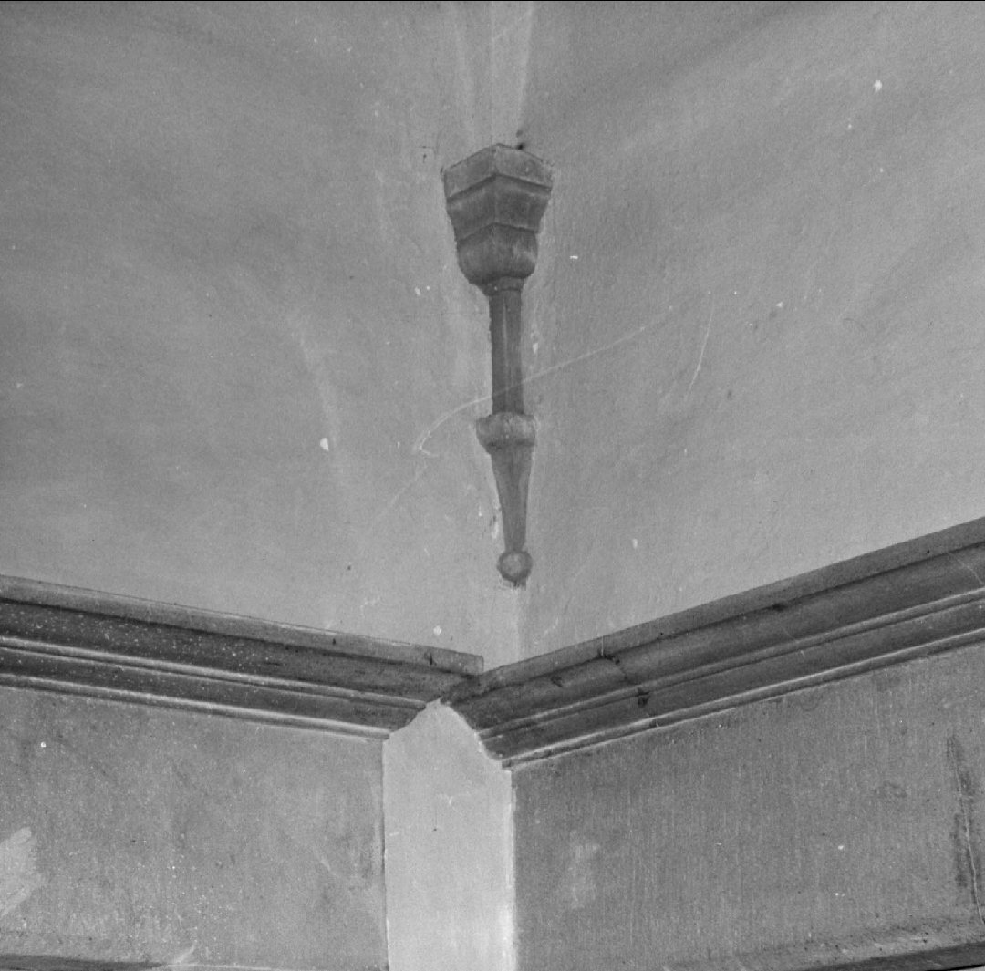 peduccio - angolare, serie - bottega toscana (secc. XVI/ XX)