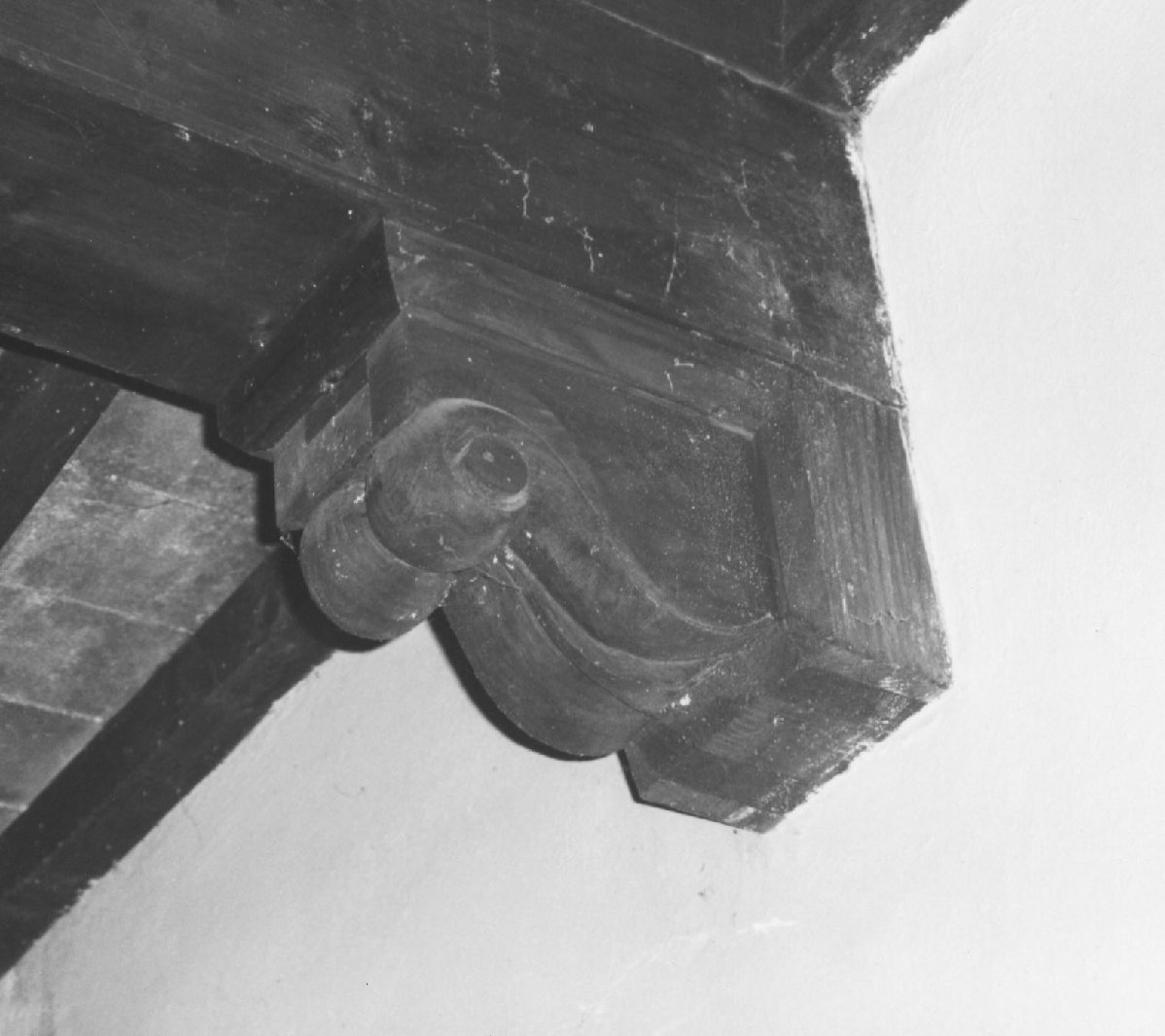 mensola, serie - bottega toscana (secc. XVI/ XX)