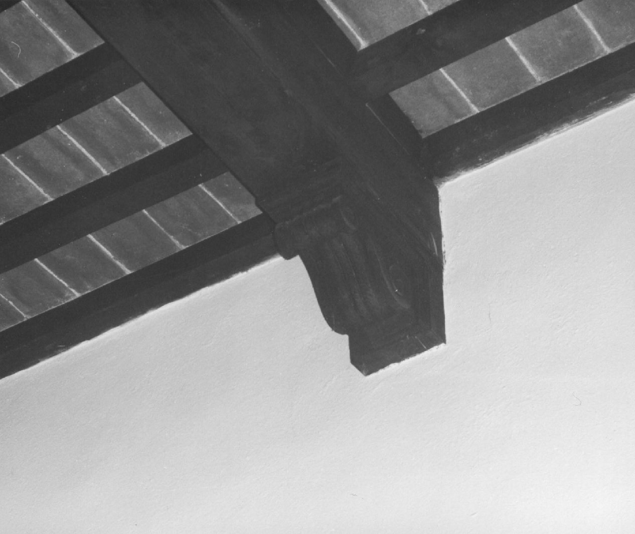 mensola, serie - bottega toscana (secc. XVI/ XX)