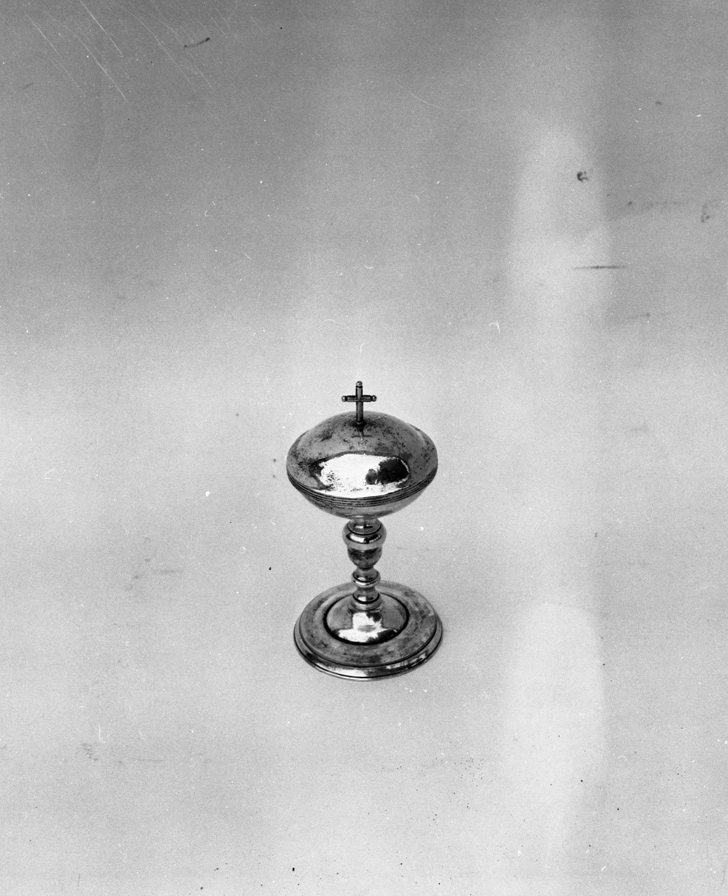 pisside - bottega italiana (sec. XVII)