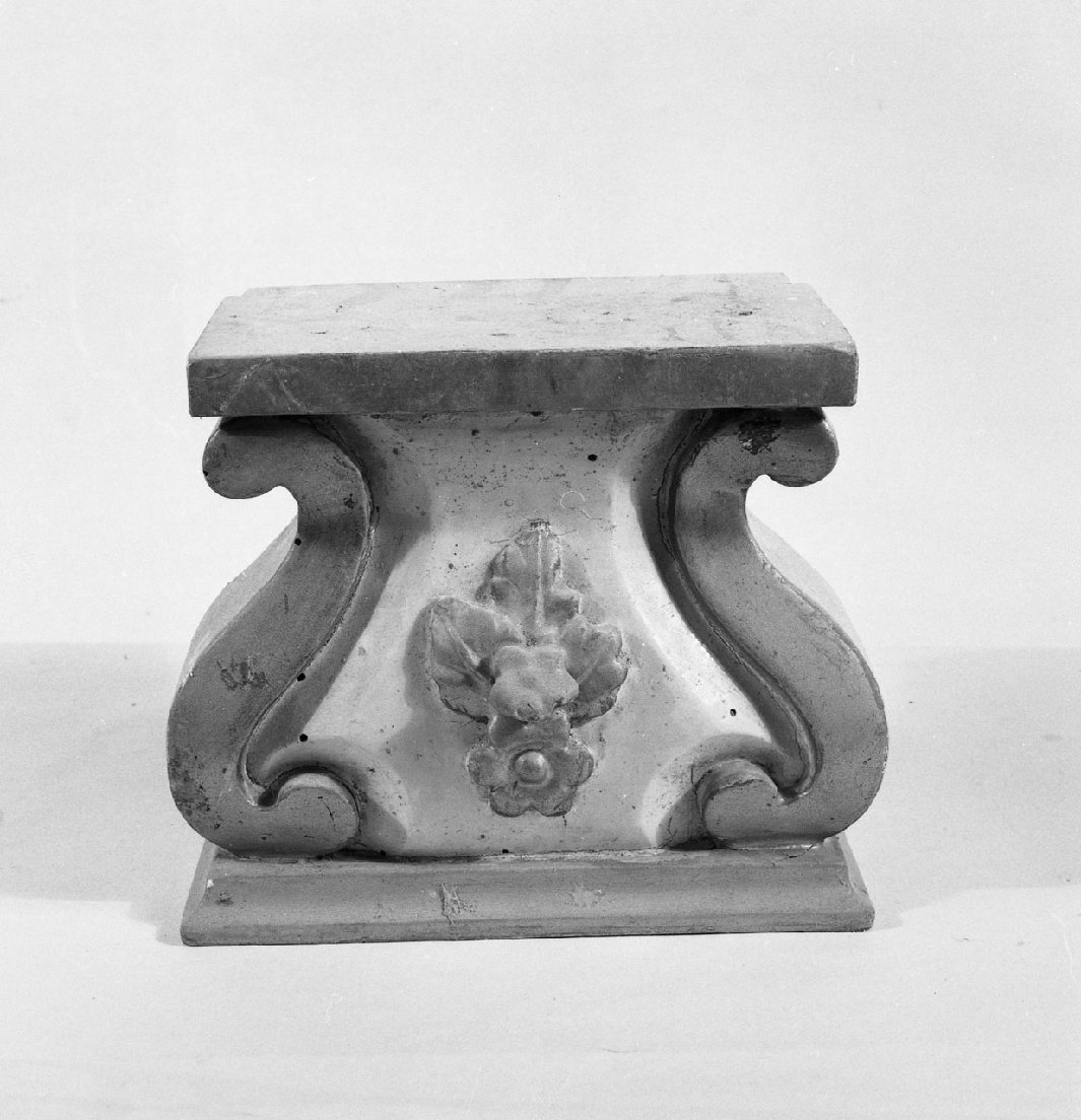 base - bottega toscana (prima metà sec. XIX)