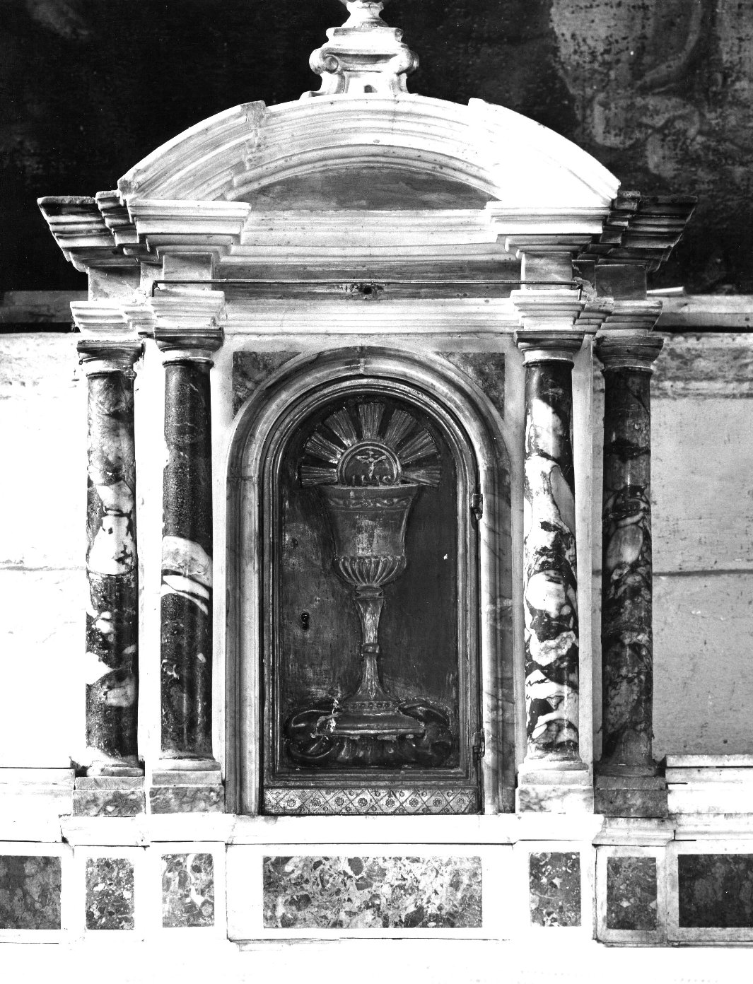 tabernacolo - a frontale architettonico - bottega toscana (sec. XVII)