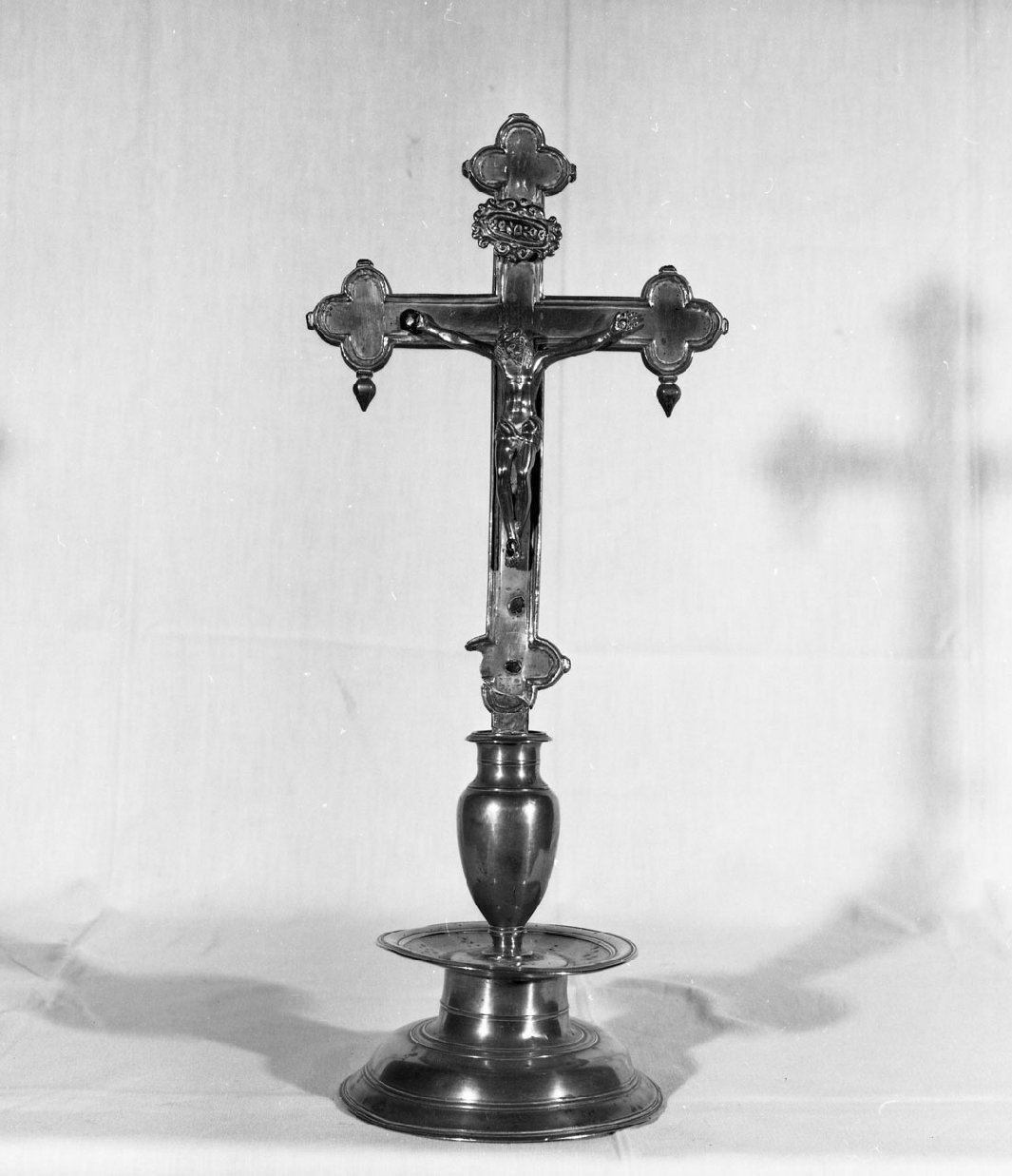 croce d'altare - bottega toscana (fine/inizio secc. XVIII/ XIX)