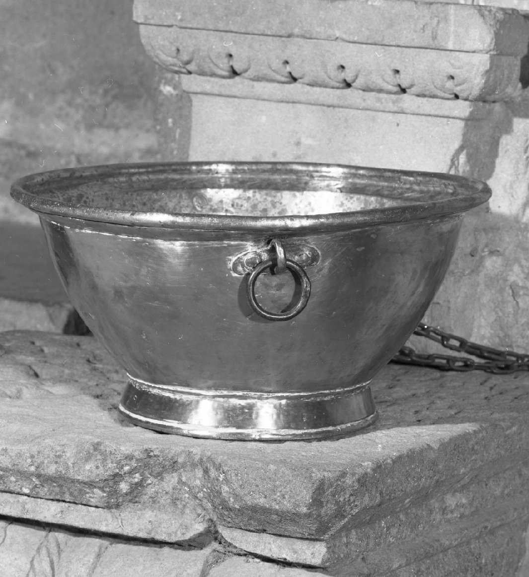 bacile - bottega toscana (seconda metà sec. XVIII)