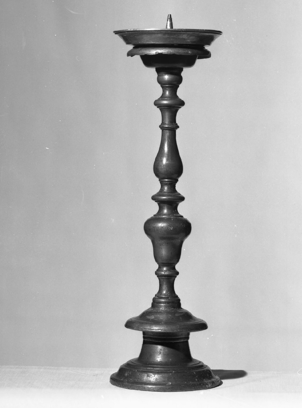 candeliere - bottega toscana (seconda metà sec. XVII)