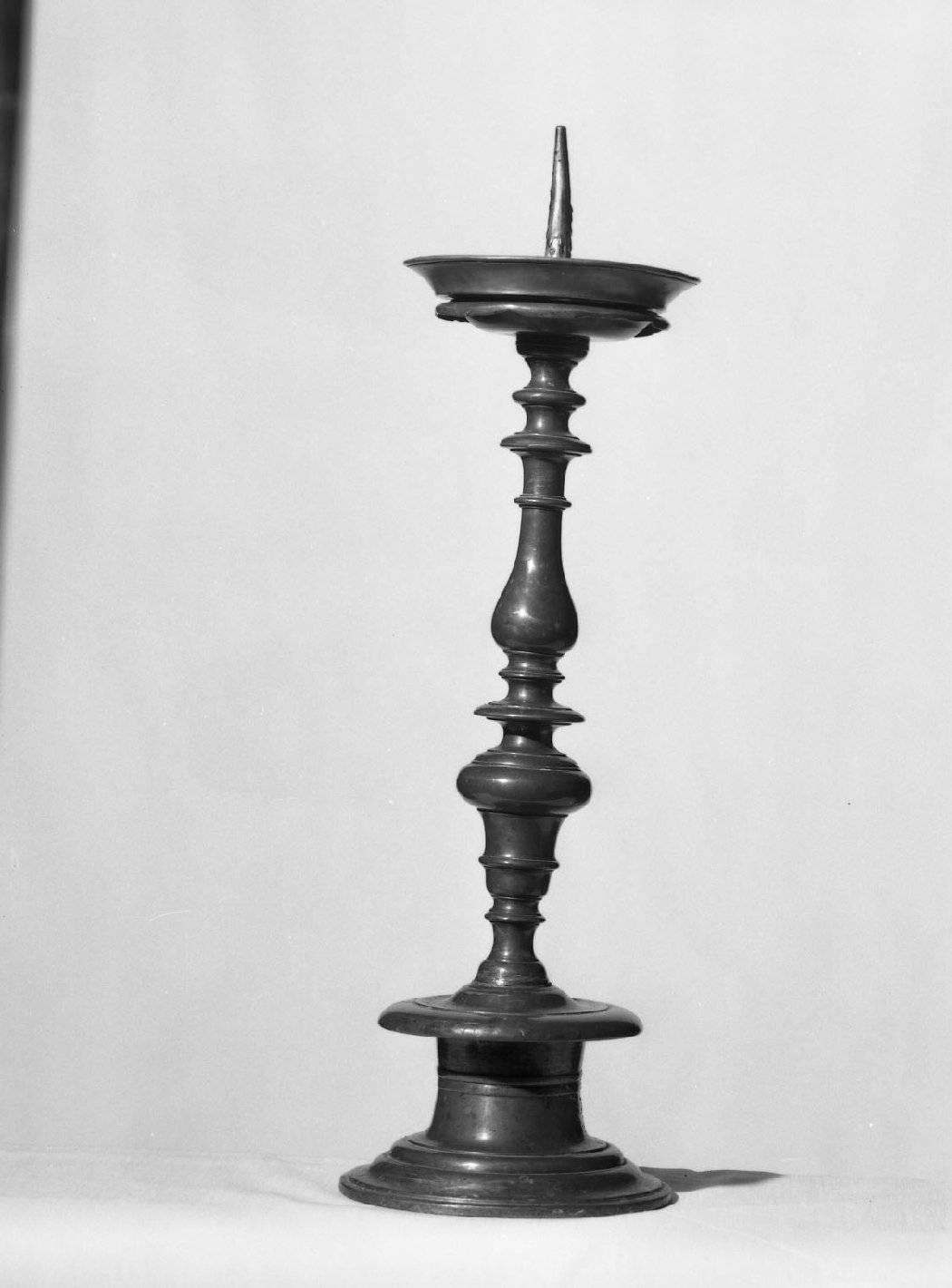 candeliere - bottega toscana (seconda metà sec. XVII)