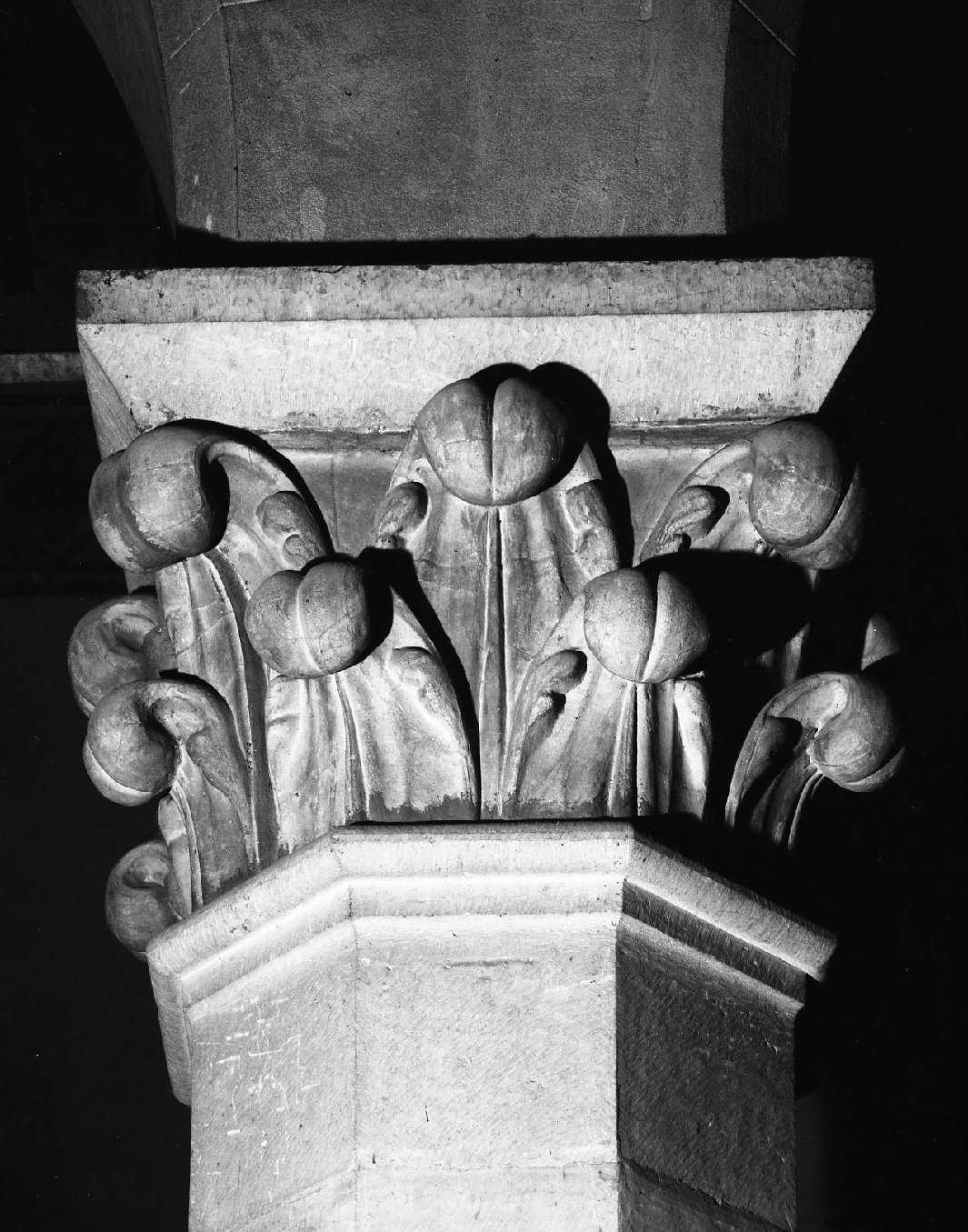 capitello, serie di Campanai Egisto, Campanai Pietro (sec. XX)