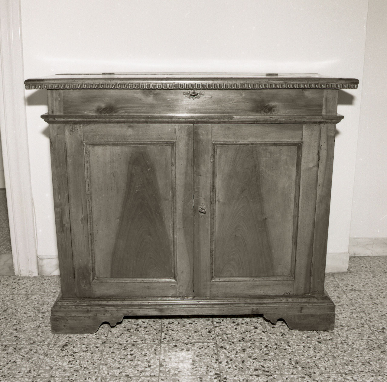 credenza - bottega toscana (prima metà sec. XVII)
