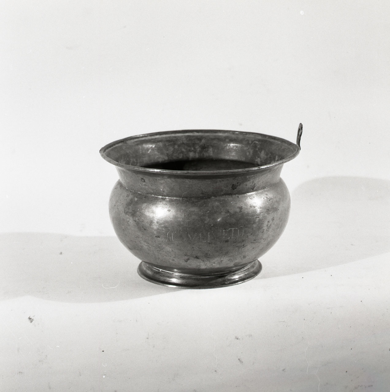 vasetto per la purificazione - bottega toscana (sec. XIX)