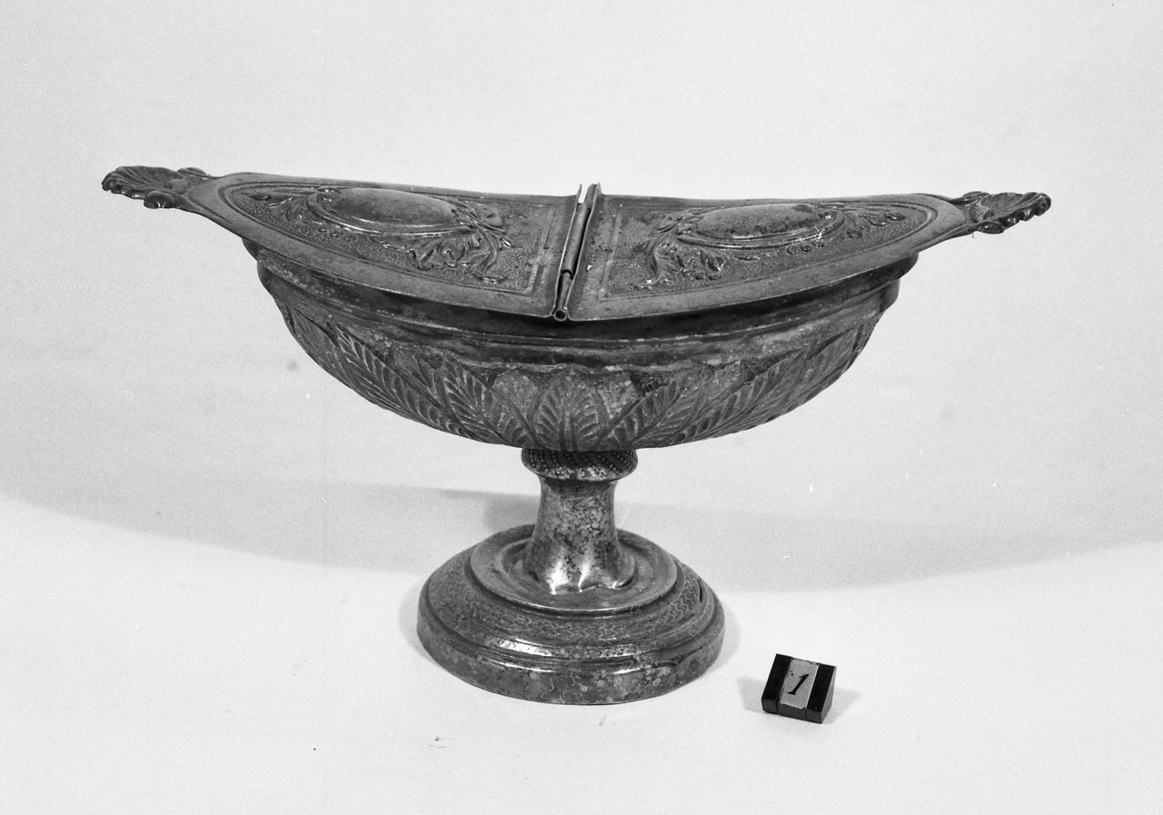 navicella portaincenso - bottega fiorentina (fine/inizio secc. XVIII/ XIX)