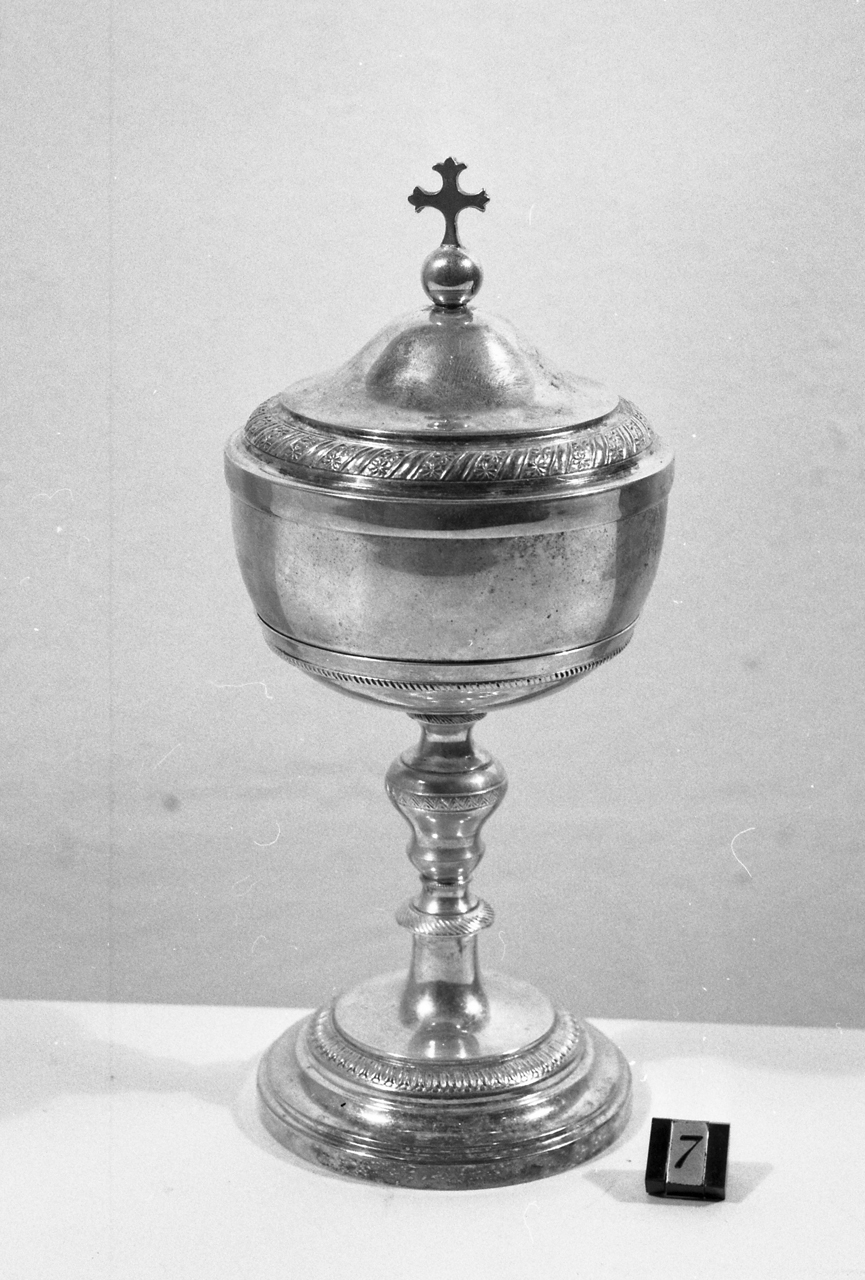 pisside - bottega fiorentina (seconda metà sec. XIX)