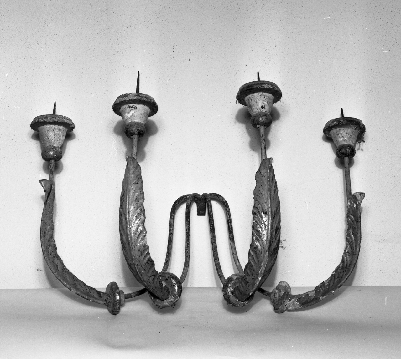 candeliere da parete, serie - bottega toscana (metà sec. XIX)