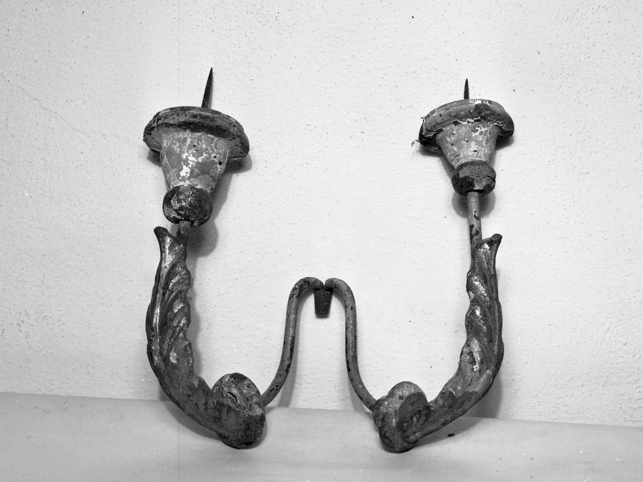 candeliere da parete, serie - bottega toscana (metà sec. XIX)