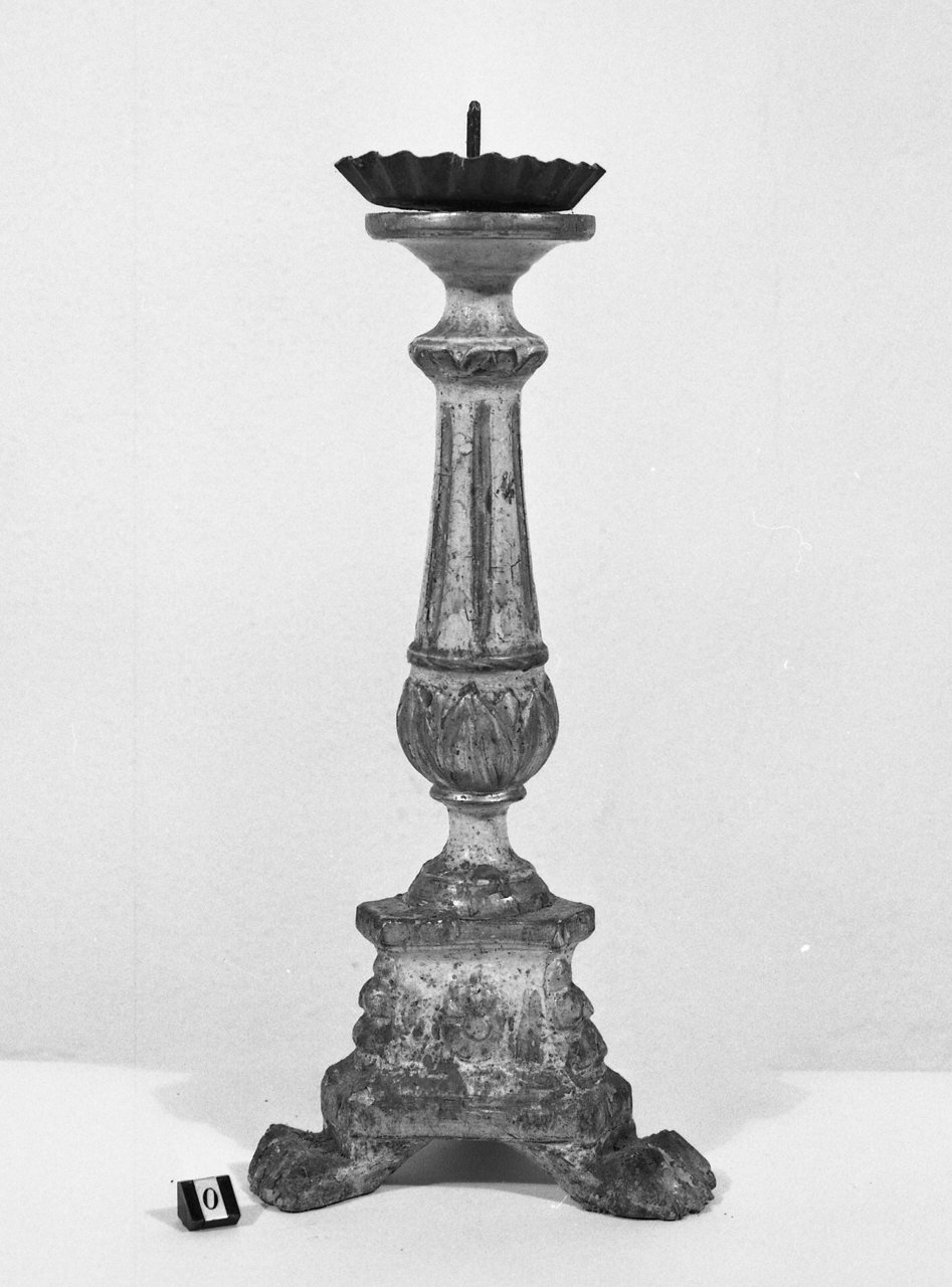 candeliere d'altare, serie - bottega toscana (ultimo quarto sec. XVIII)