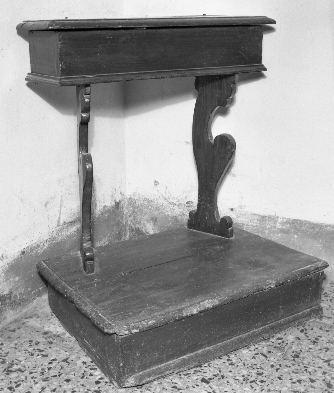 inginocchiatoio - bottega toscana (fine sec. XVIII)