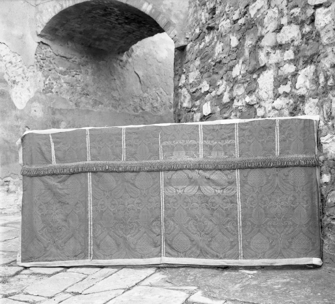 paliotto - manifattura toscana (seconda metà sec. XVII)