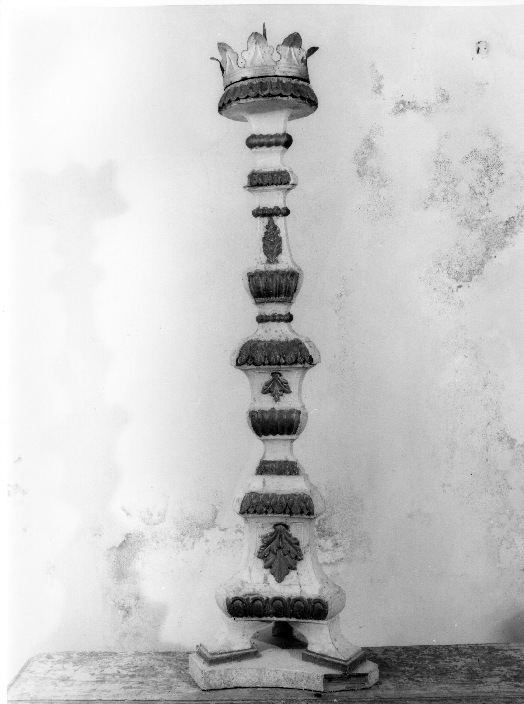 candeliere d'altare, serie - bottega toscana (fine sec. XVIII)