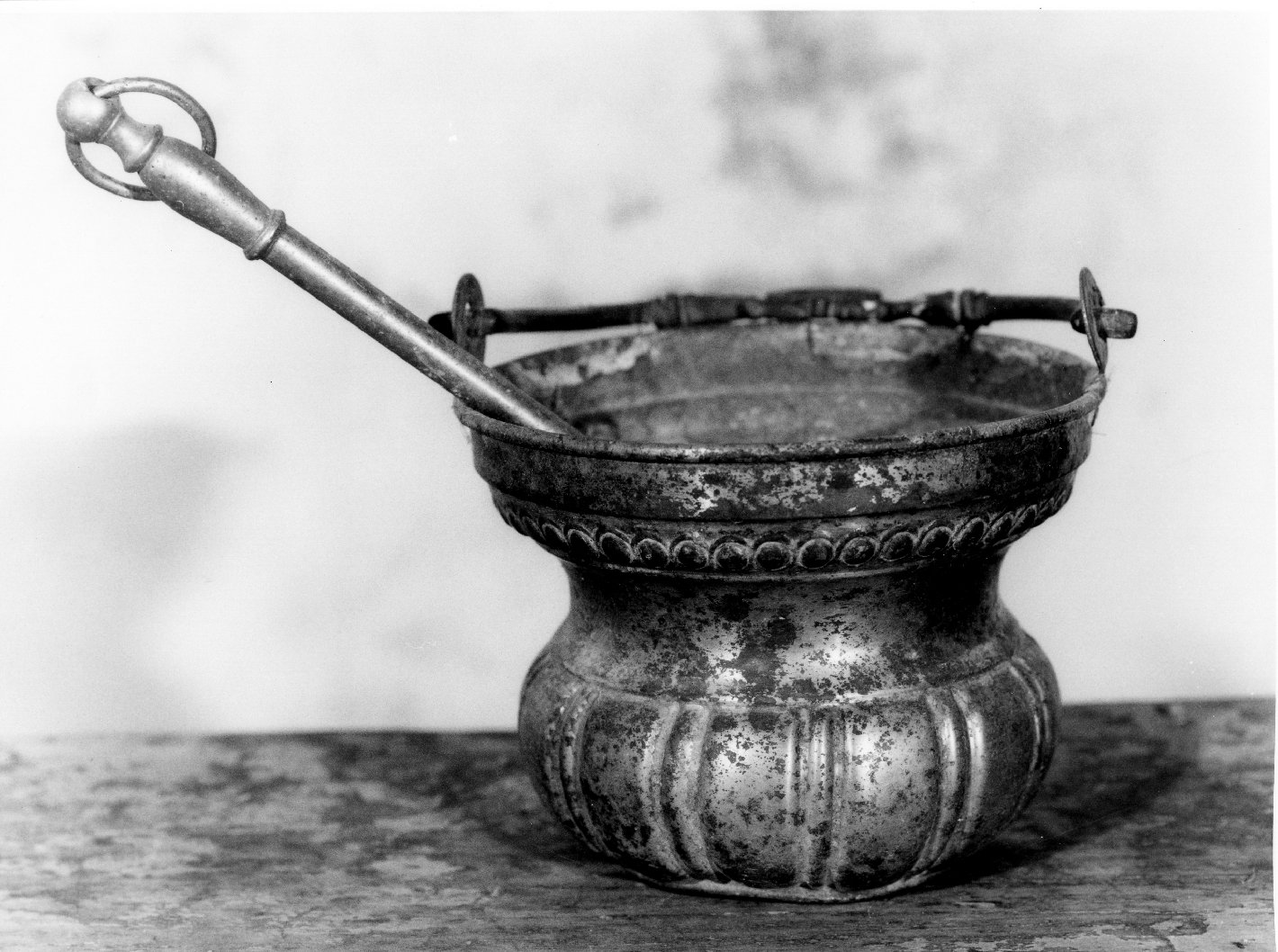 secchiello per l'acqua benedetta - bottega toscana (metà sec. XVIII)