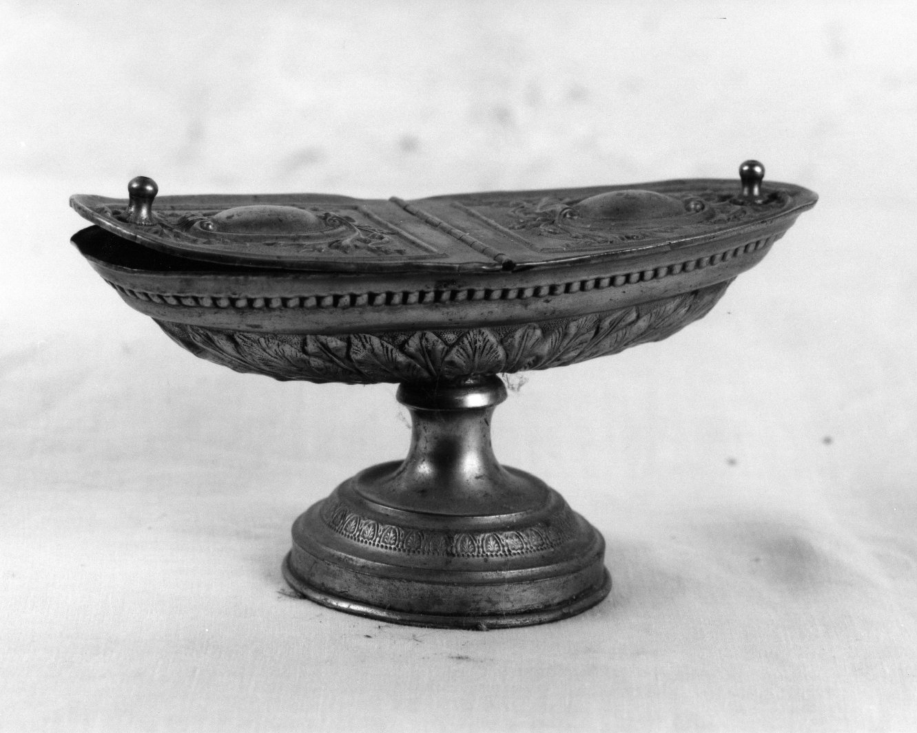 navicella portaincenso - a galeone - bottega toscana (fine sec. XVIII)